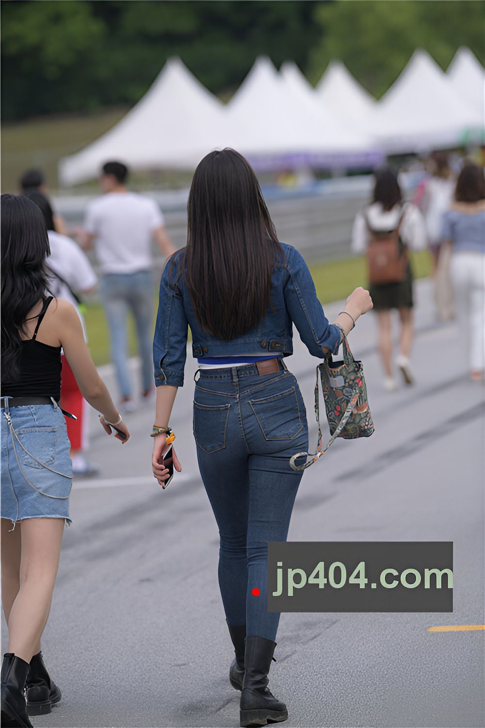 长腿牛仔紧身裤MM(26P)[623M/JPG]