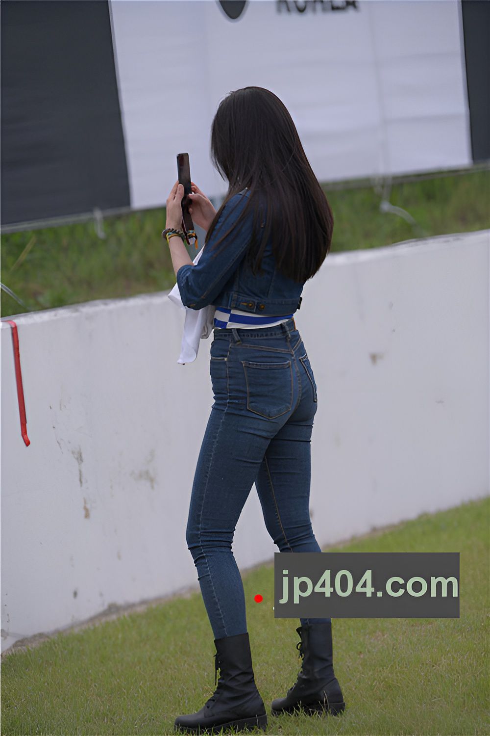 长腿牛仔紧身裤MM(26P)[623M/JPG]