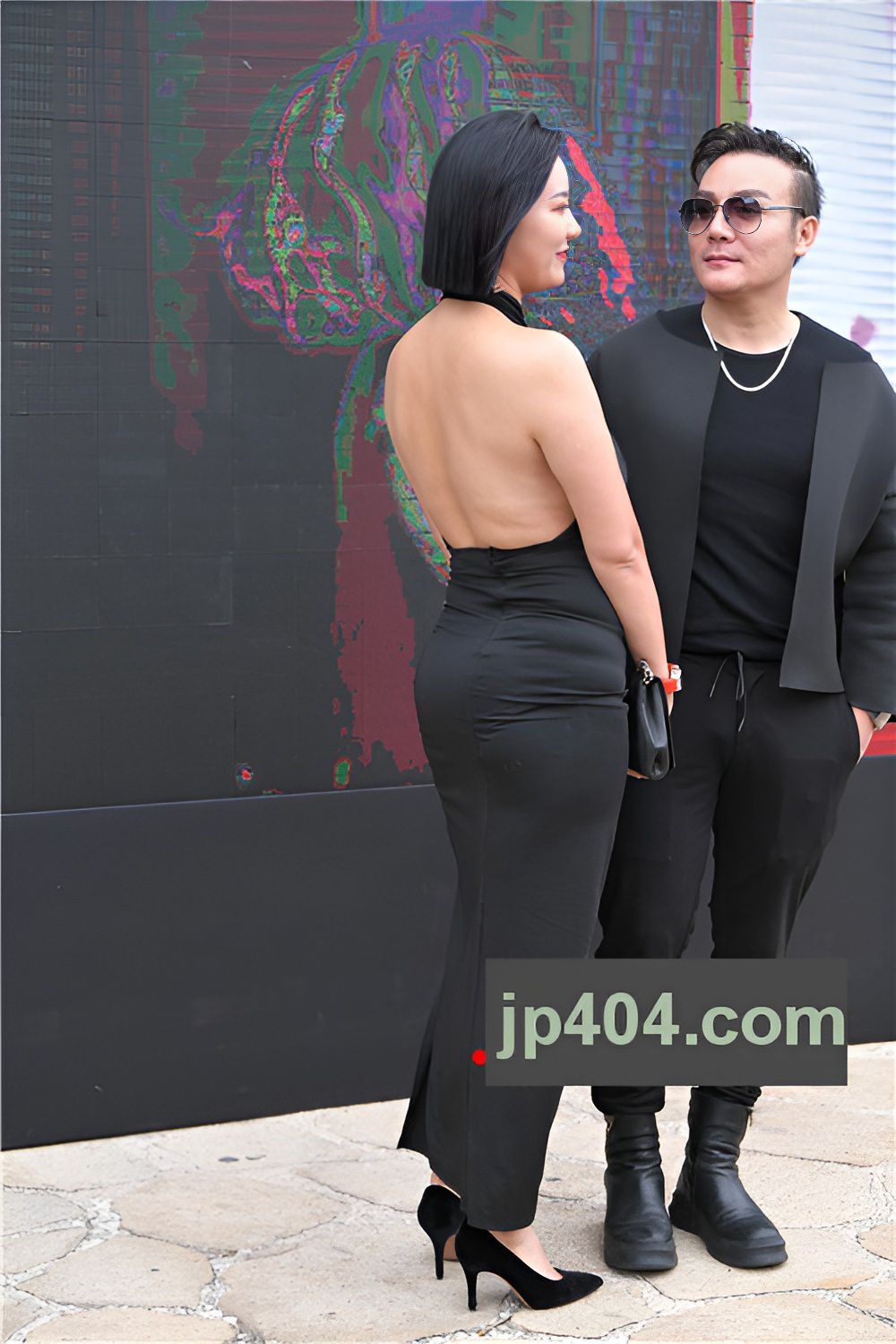 大方的豪放美女(68P)[2.04G/JPG]