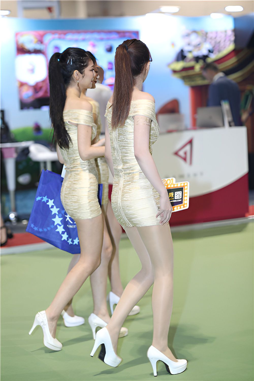 模特小姐姐(124P)[132M/JPG]