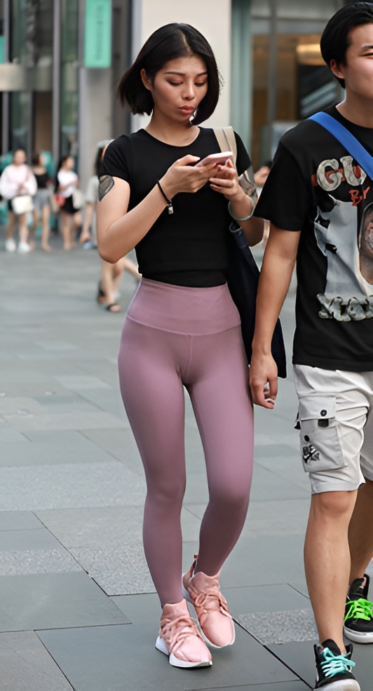 街拍纹身短发紧身裤MM(107P)[811M/JPG]