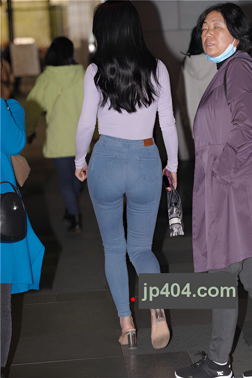 身材很好的丰腴小姐姐(243P)[4.19G/JPG]