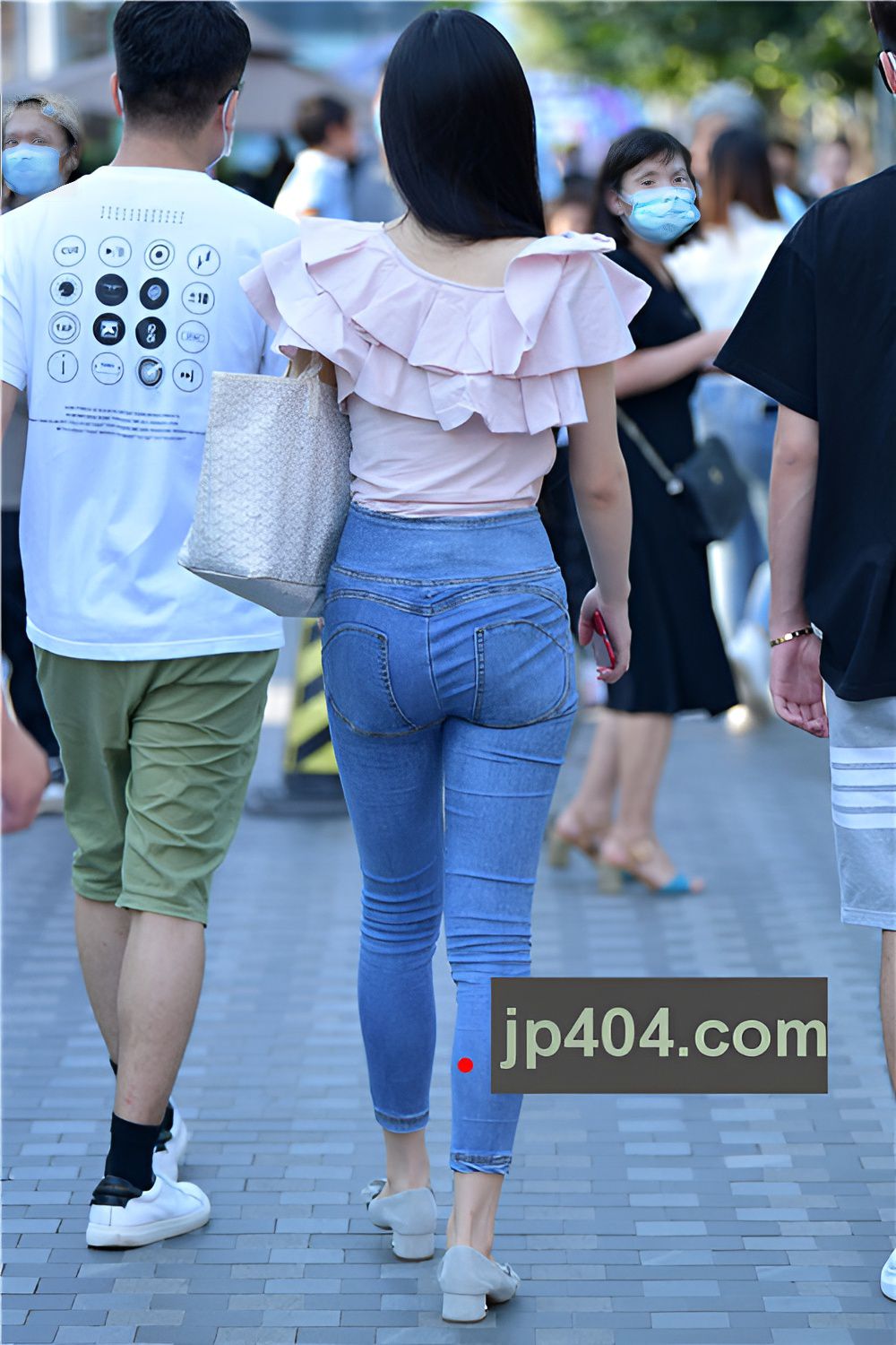 高腰牛仔紧身裤小姐姐(21P)[411M/JPG]