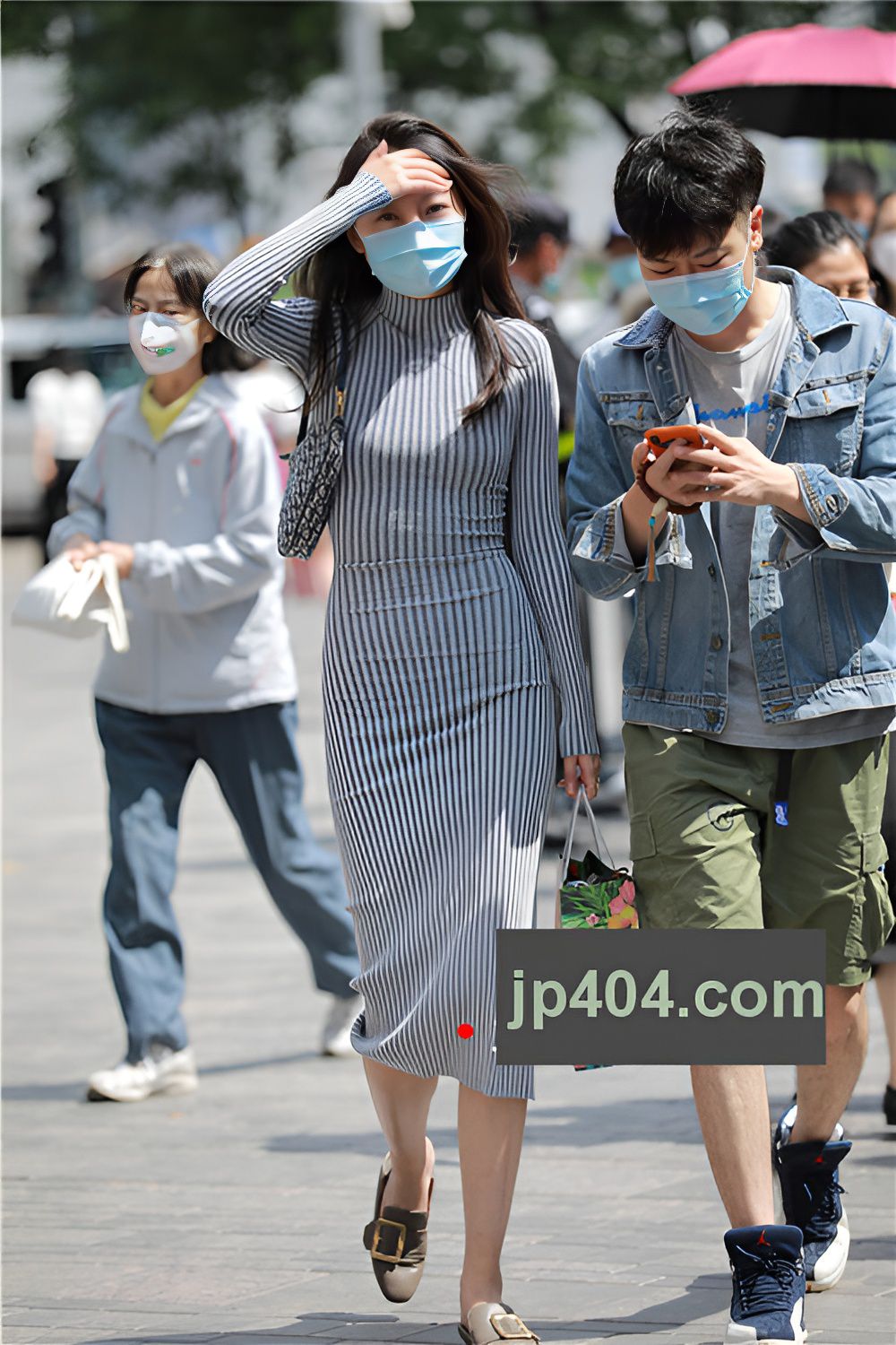 连体包臀长裙美女(75P)[1.03G/JPG]