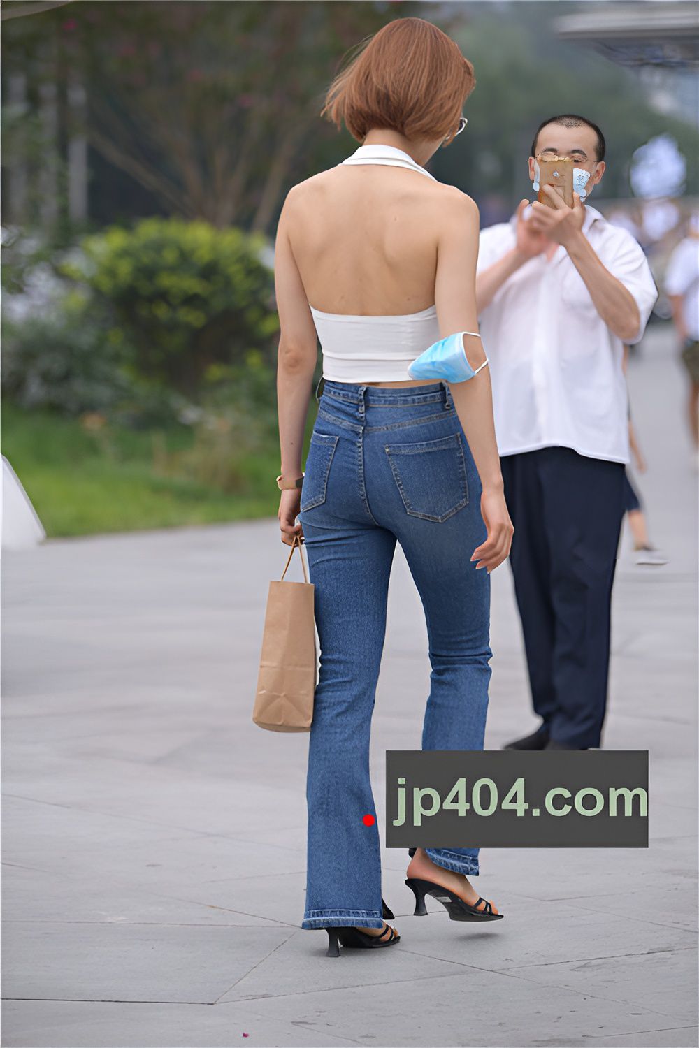 短发牛仔裤小姐姐(100P)[2.34G/JPG]