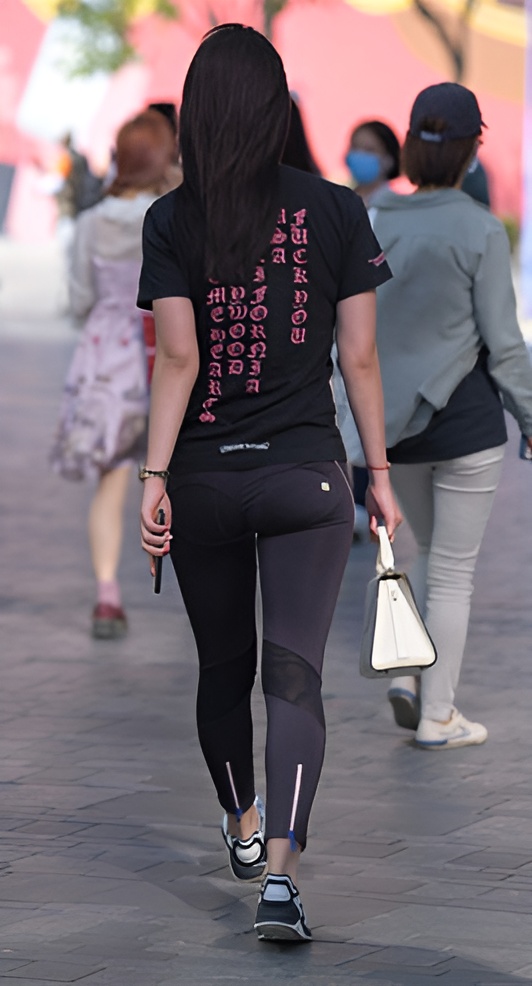 紧身裤美妇(65P)[1.41G/JPG]