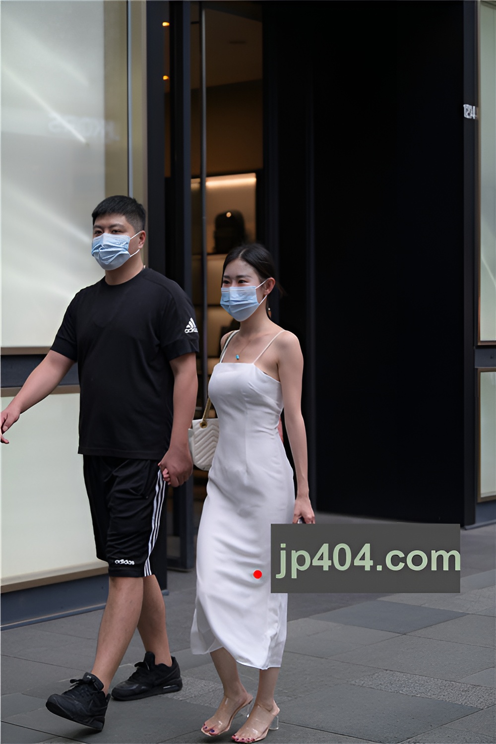 白色吊带裙MM(38P)[805M/JPG]