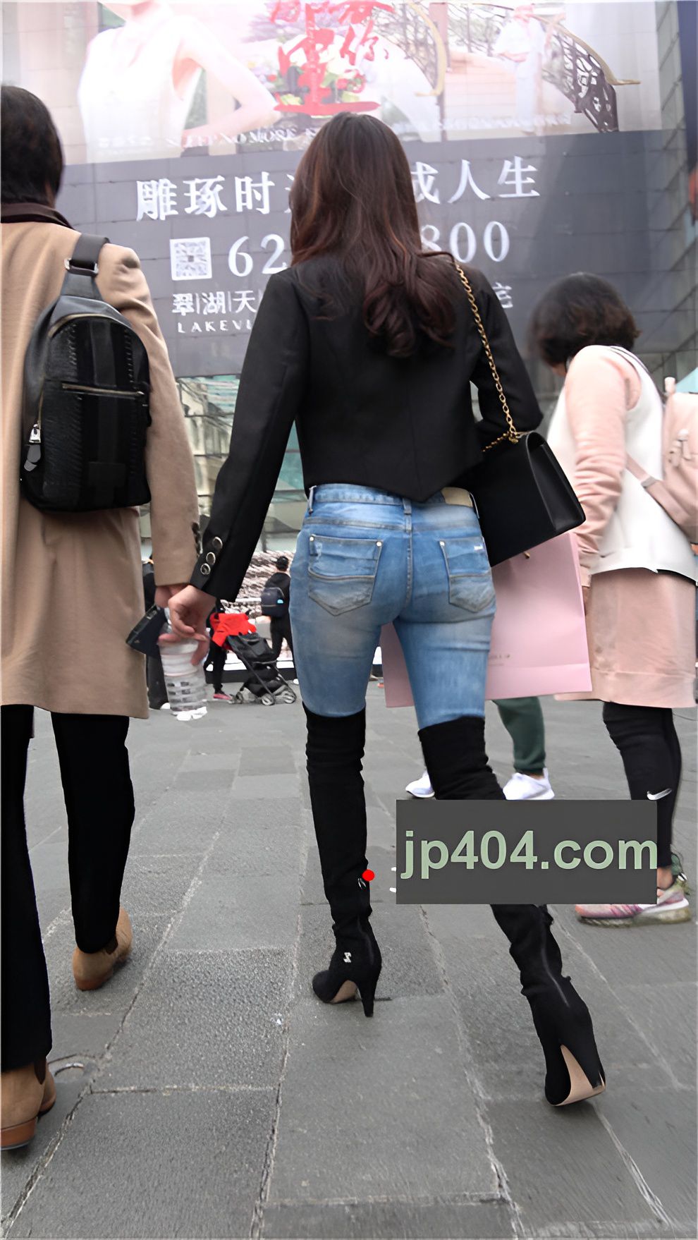 黑色高靴蓝牛仔[2.53G/MP4]