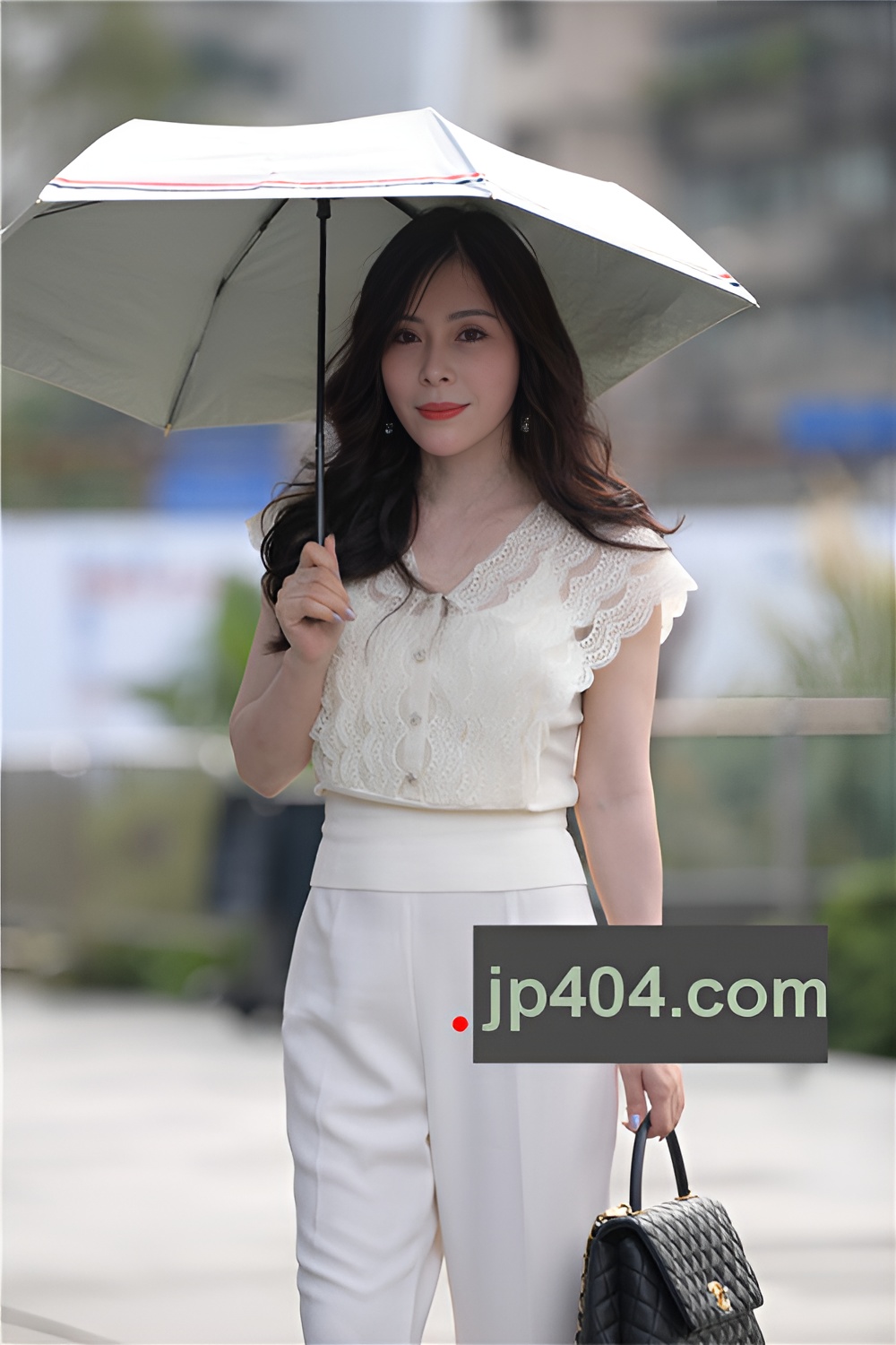 漂亮的气质美女(82P)[997M/JPG]