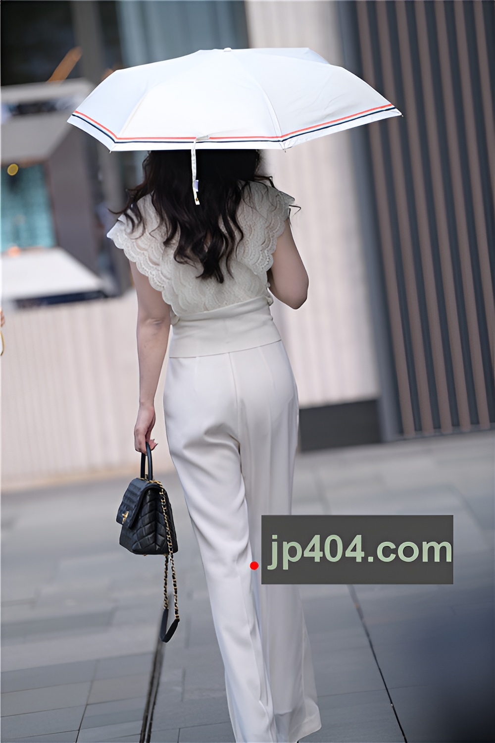 漂亮的气质美女(82P)[997M/JPG]