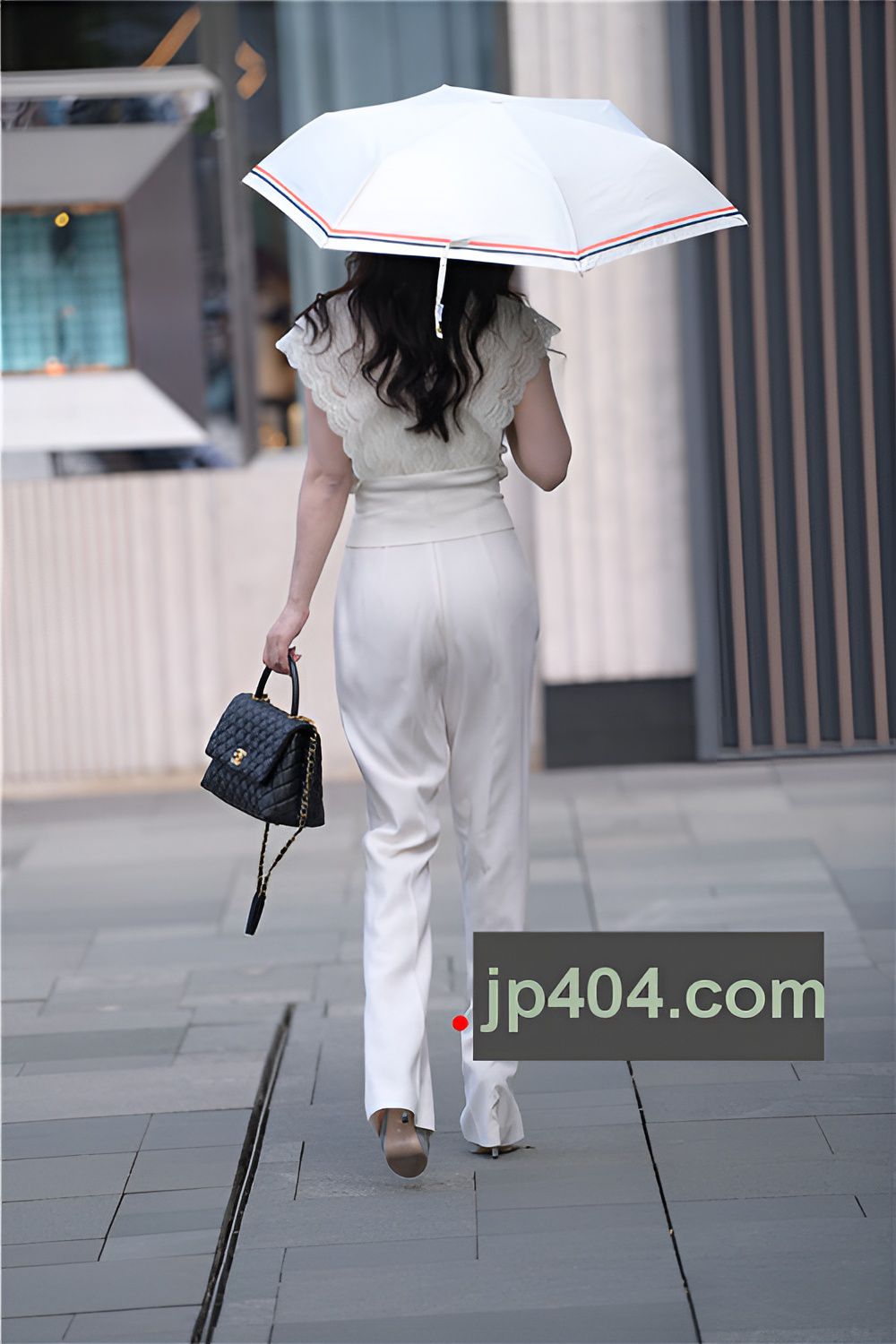 漂亮的气质美女(82P)[997M/JPG]