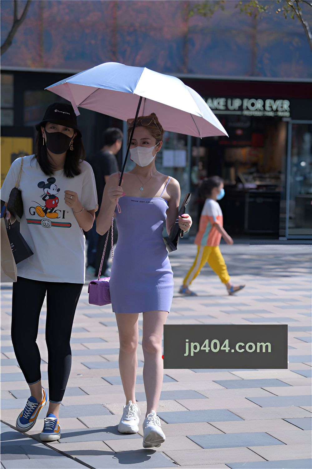 吊带包臀裙妹子(109P)[2.27G/JPG]