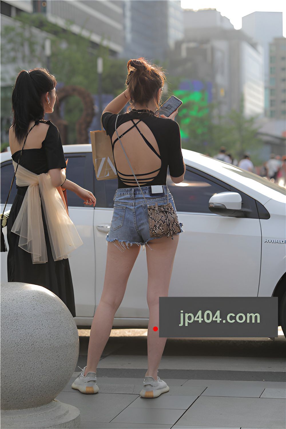 热裤女孩(52P)[399M/JPG]