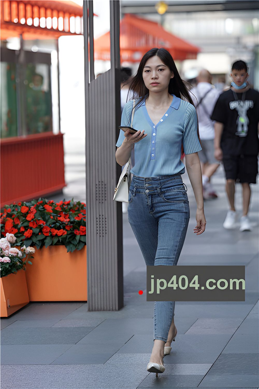 紧身牛仔裤(117P)[678M/JPG]