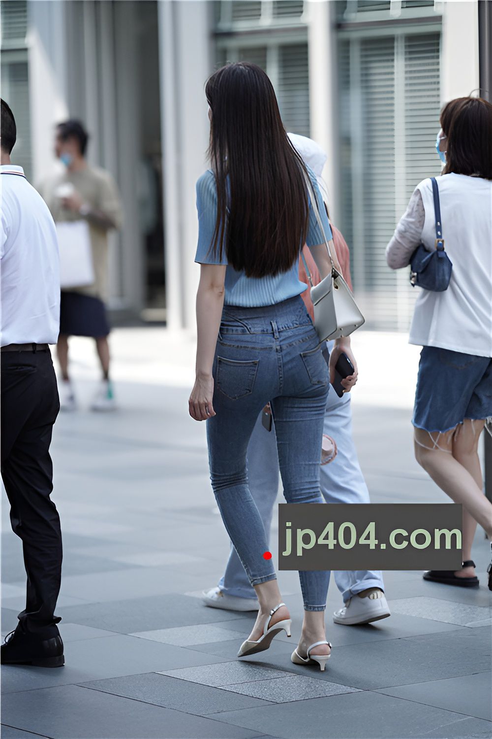 紧身牛仔裤(117P)[678M/JPG]