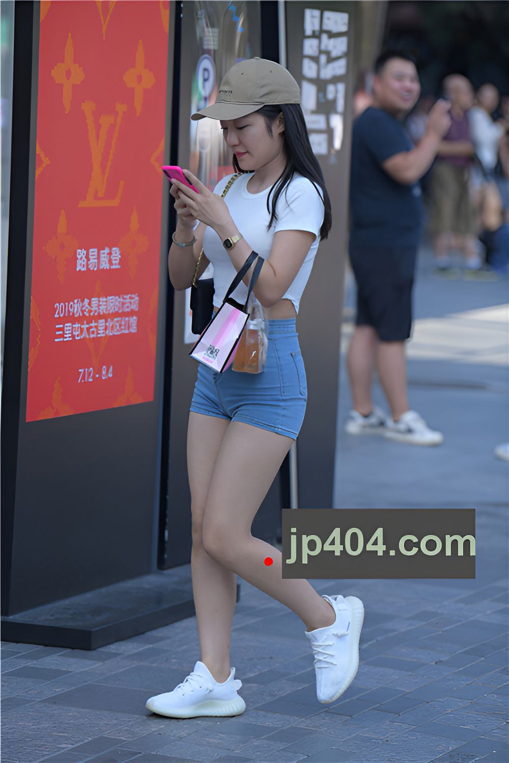 紧身热裤女孩(38P)[841M/JPG]