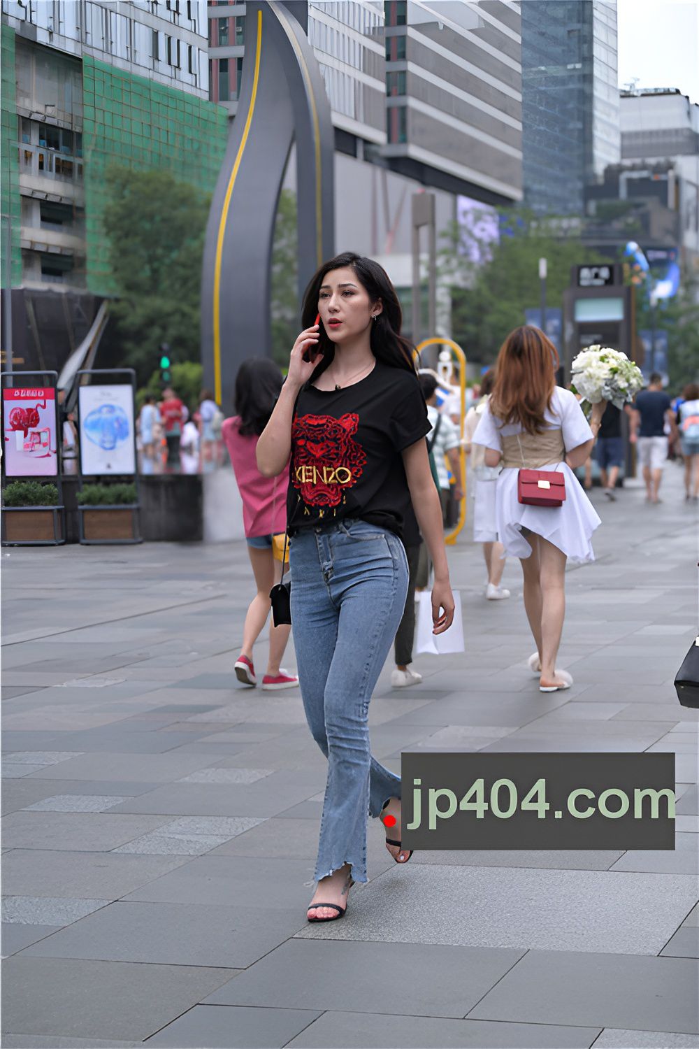 紧身牛仔裤(26P)[613M/JPG]