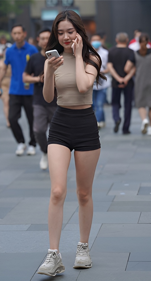 黑色热裤小美女【套图+视频】 黑色热裤小美女【套图+视频】