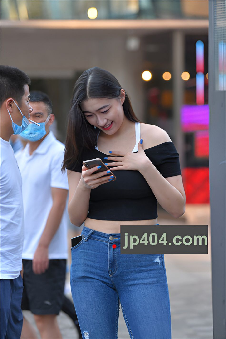 牛仔紧身丰腴女孩【套图+视频】