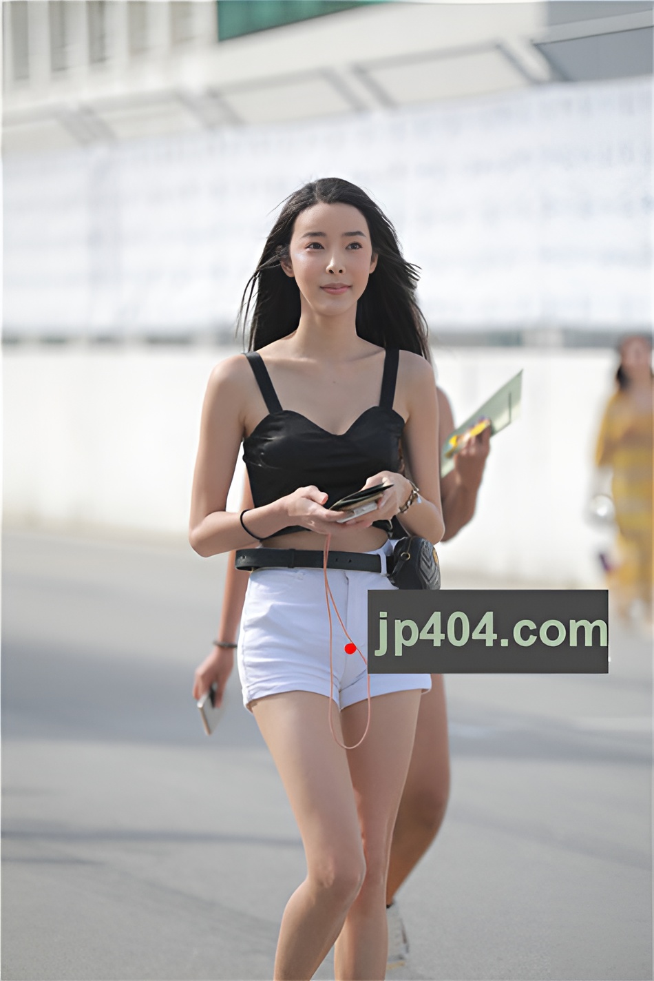 （套图）黑色吊带小姐姐(69P)[544M/JPG]