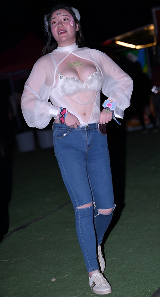 （套图）乳此动人(41P)[999M/JPG]