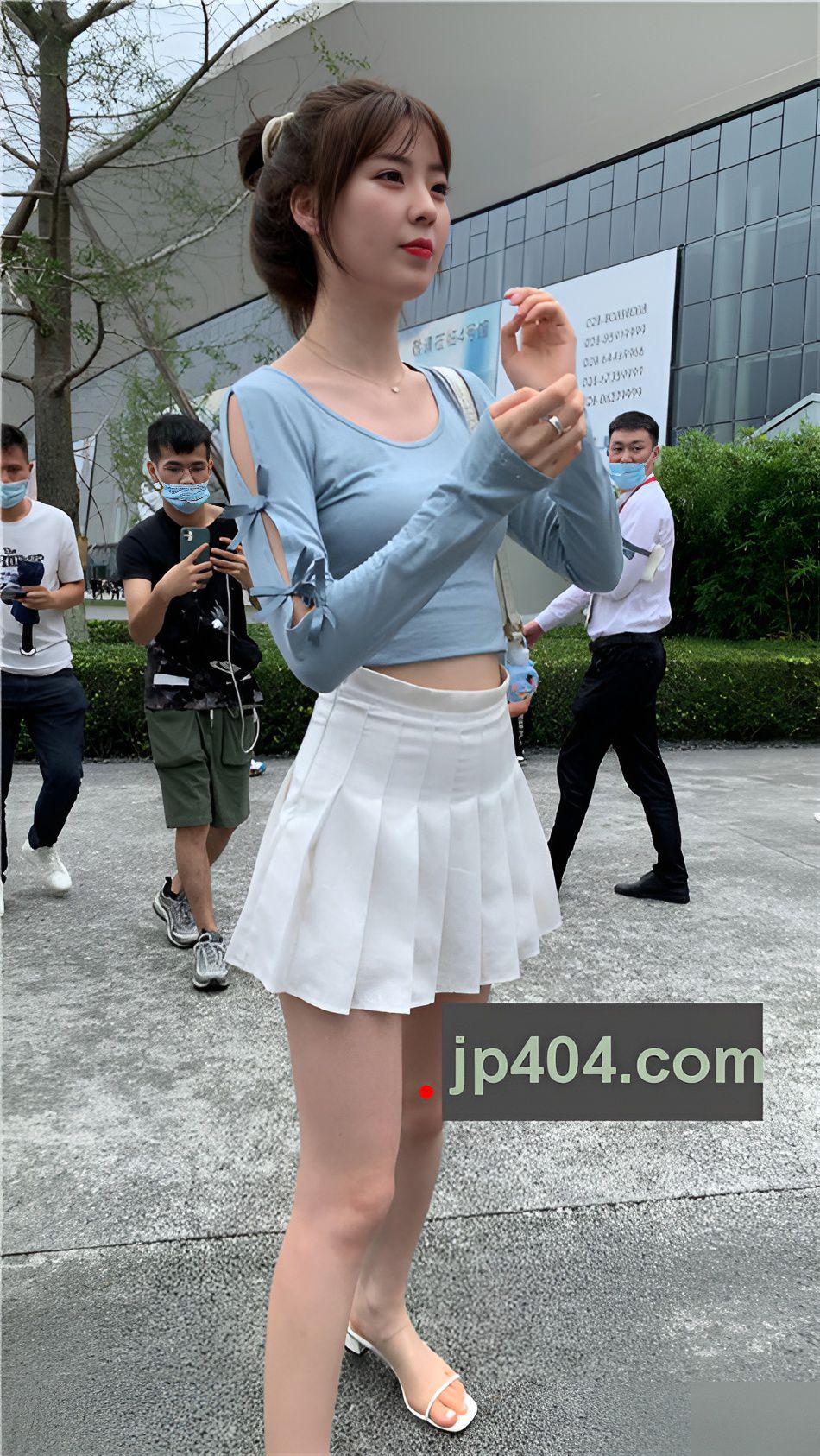 【套图+视频】白色百褶裙美女[3.74G/118P]