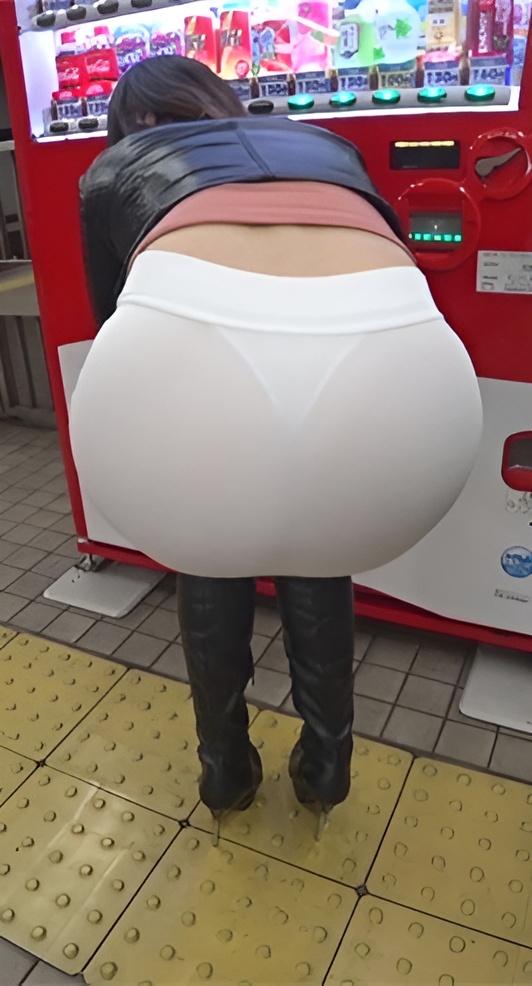 性感的白裙美眉[1.07G/MP4]