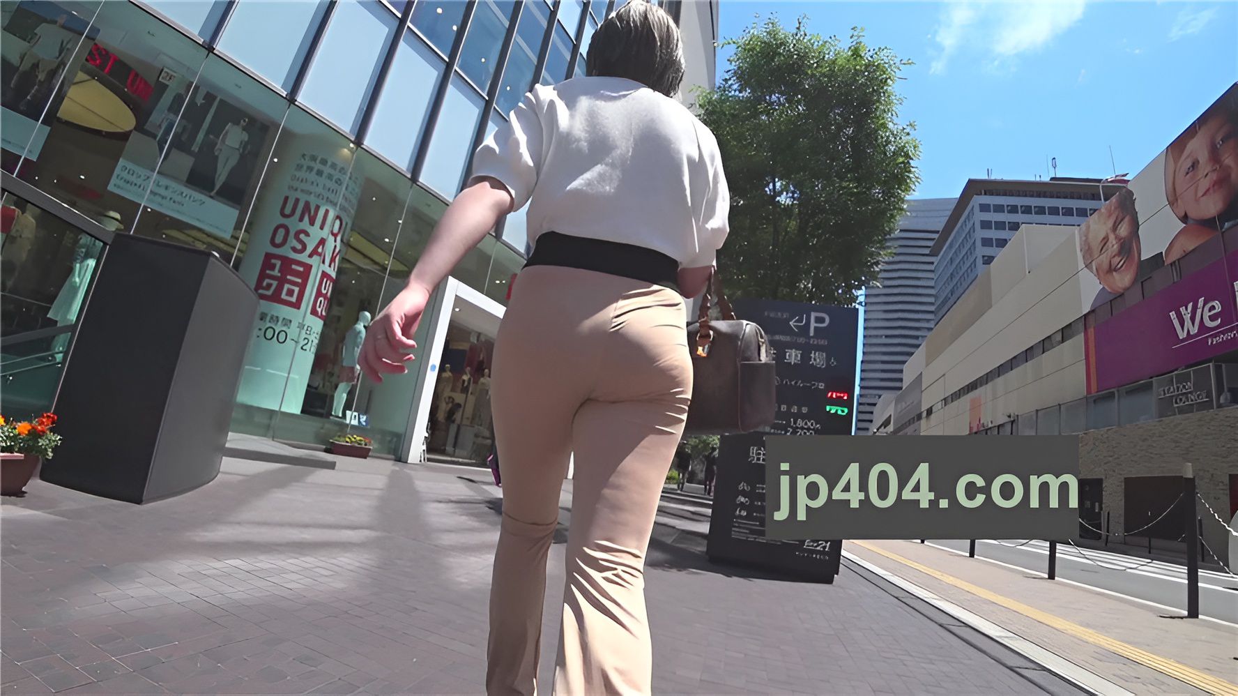 休闲紧身米裤美眉[1.18G/MP4]