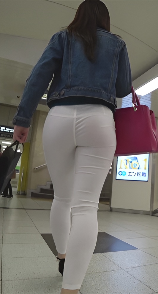 牛仔上衣白色紧身裤OL[1.23G/MP4]