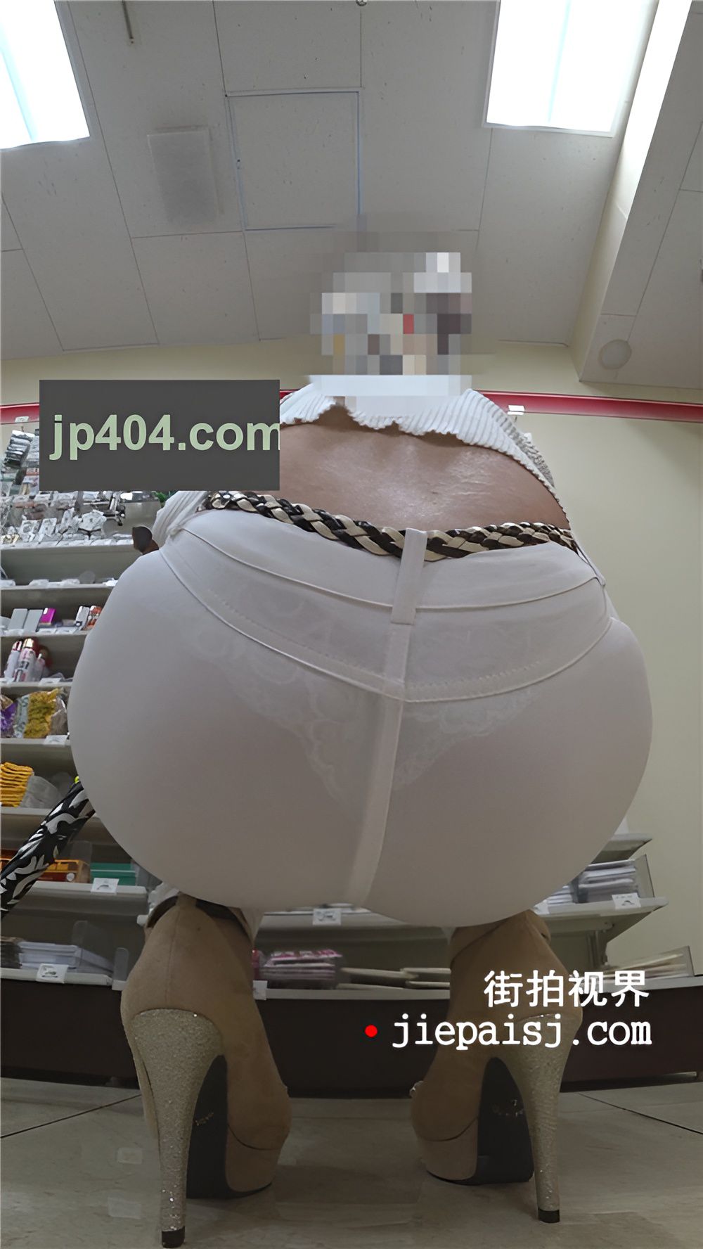 白裤极品长腿圆润美女[1.24G/MP4]