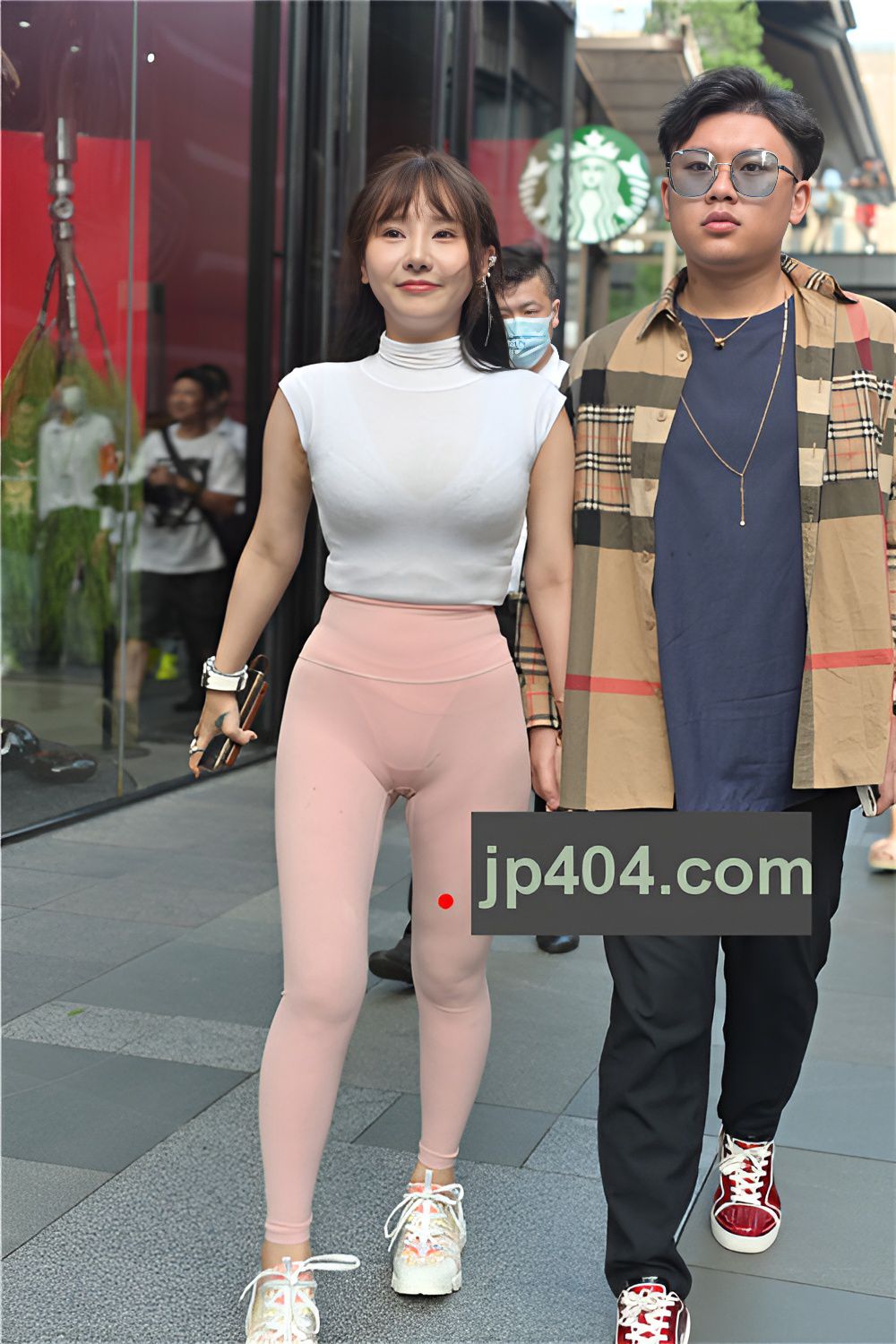 搭讪粉色紧身小姐姐(369P)[5.78G/JPG]