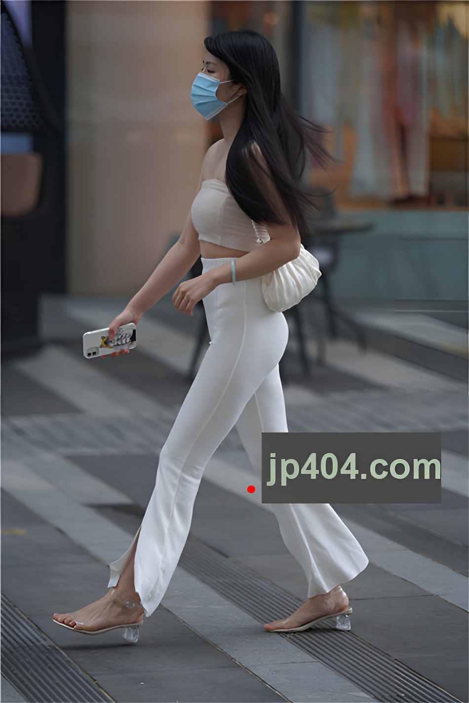 （套图）高腰紧身白裤小姐姐 (536P)[10.97G/JPG]