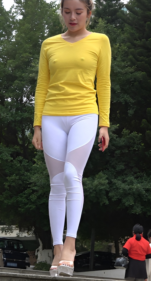 （视频）黄衣白裤女孩[6.97G/MP4]