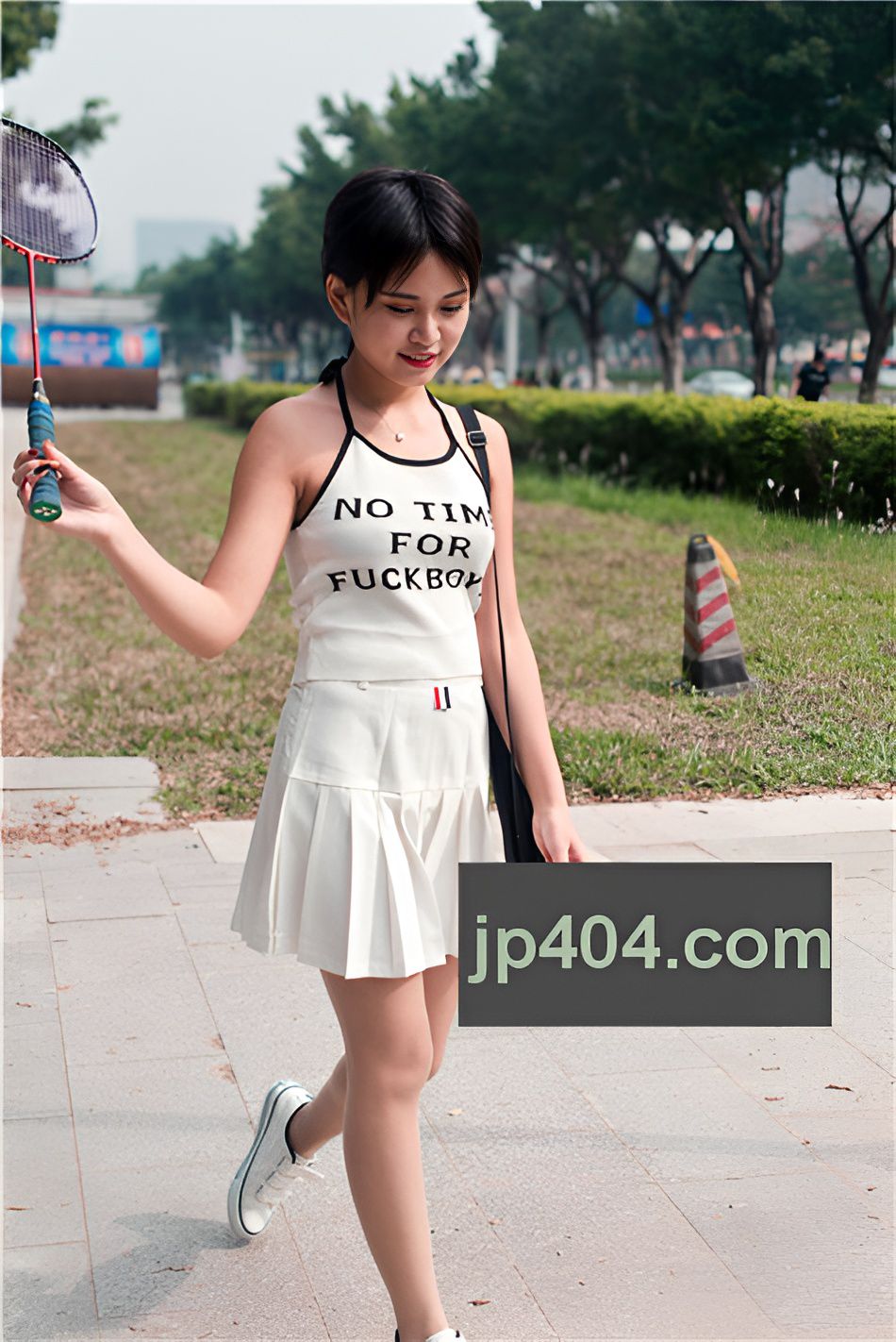 短发白裙妹子【套图+视频】