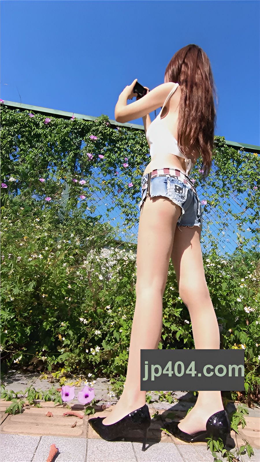 （视频）热裤小姐姐[648M/MP4]