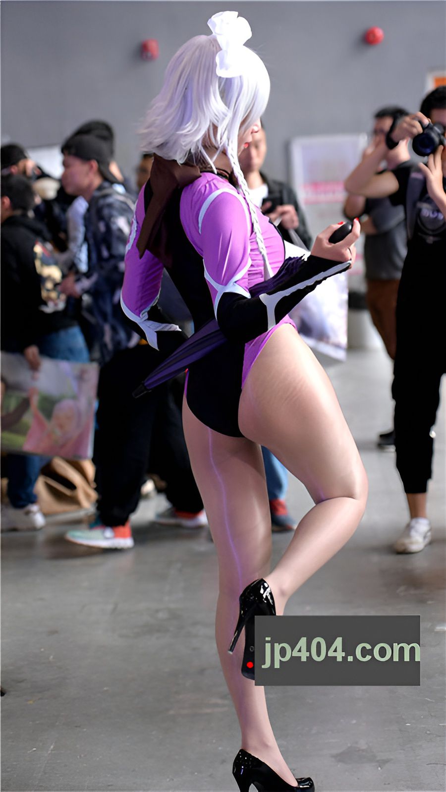 （视频）漫展肉丝妹子[5.61G/MP4]