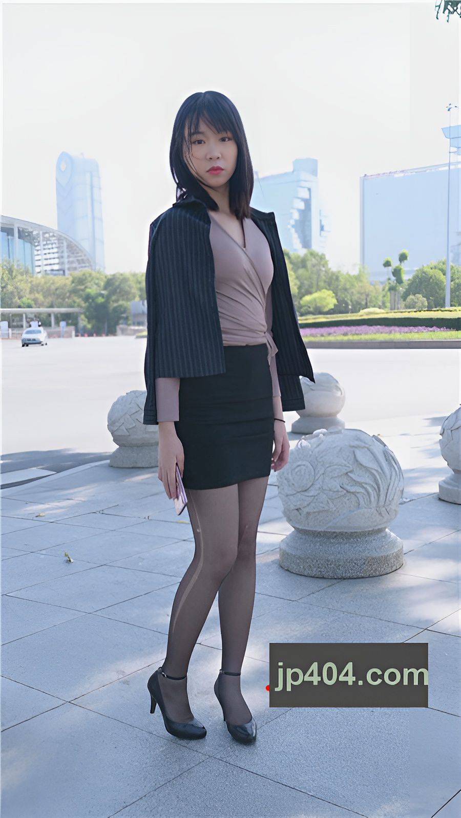 （视频）黑色包臀裙美女[8.04G/MP4]