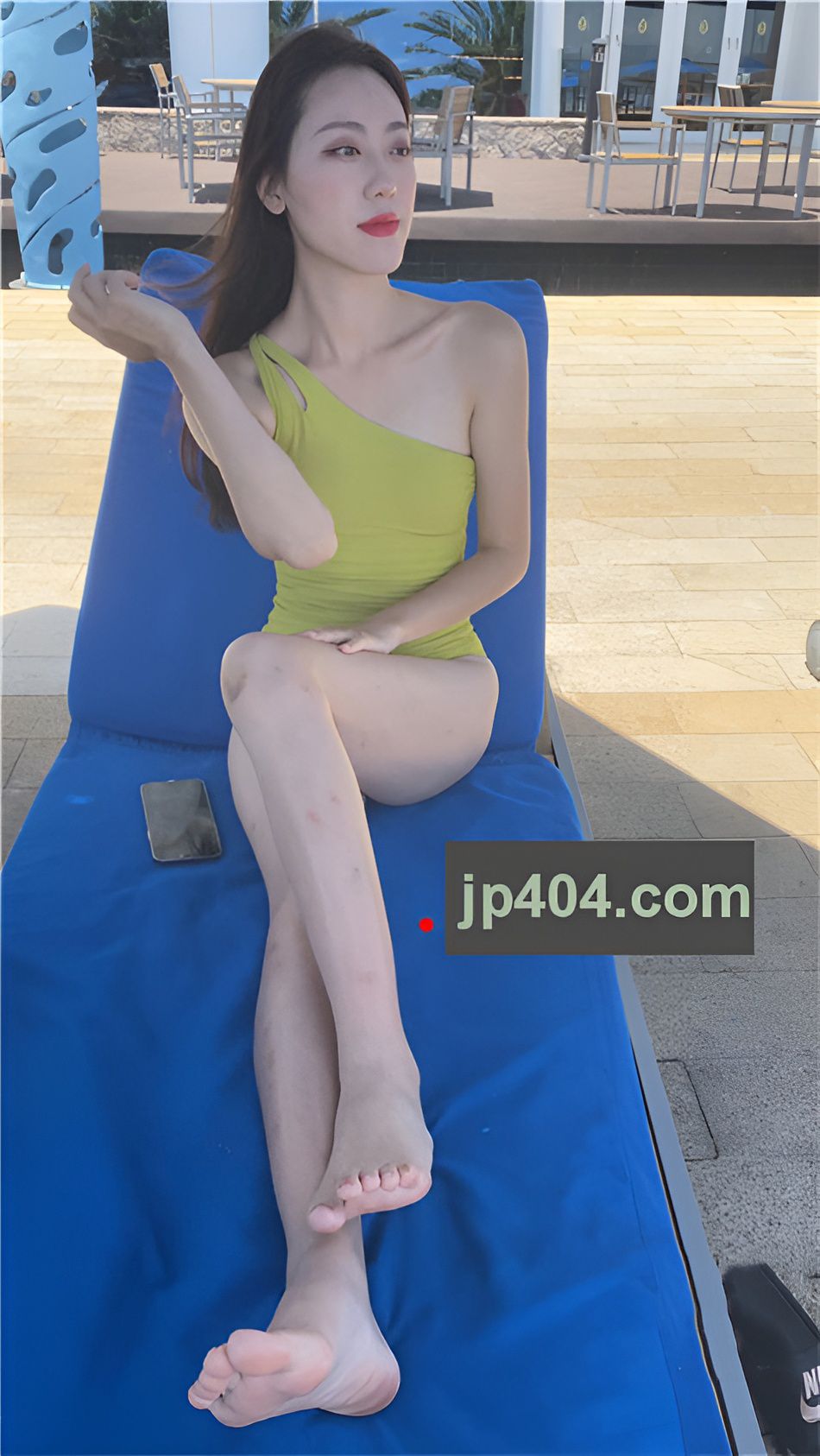 （视频）绿色泳装美女[8.44G/MP4]