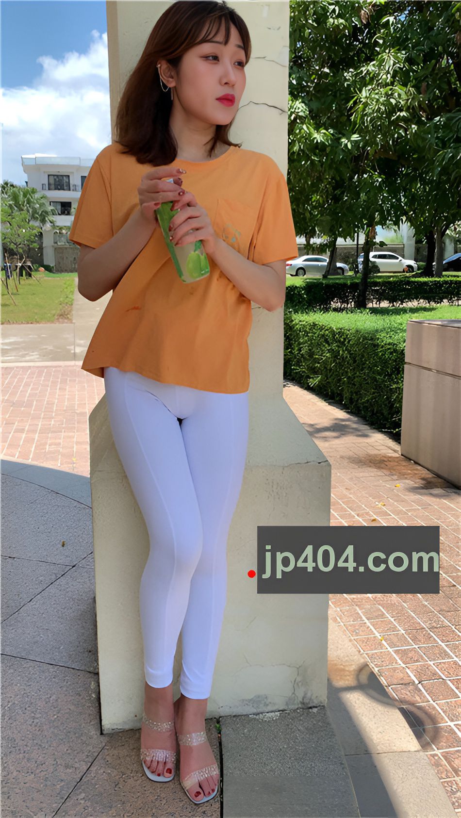 （视频）阳光明媚的下午，她迟到了[8.88G/MP4]