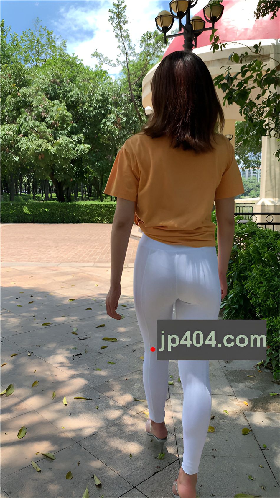 （视频）阳光明媚的下午，她迟到了[8.88G/MP4]