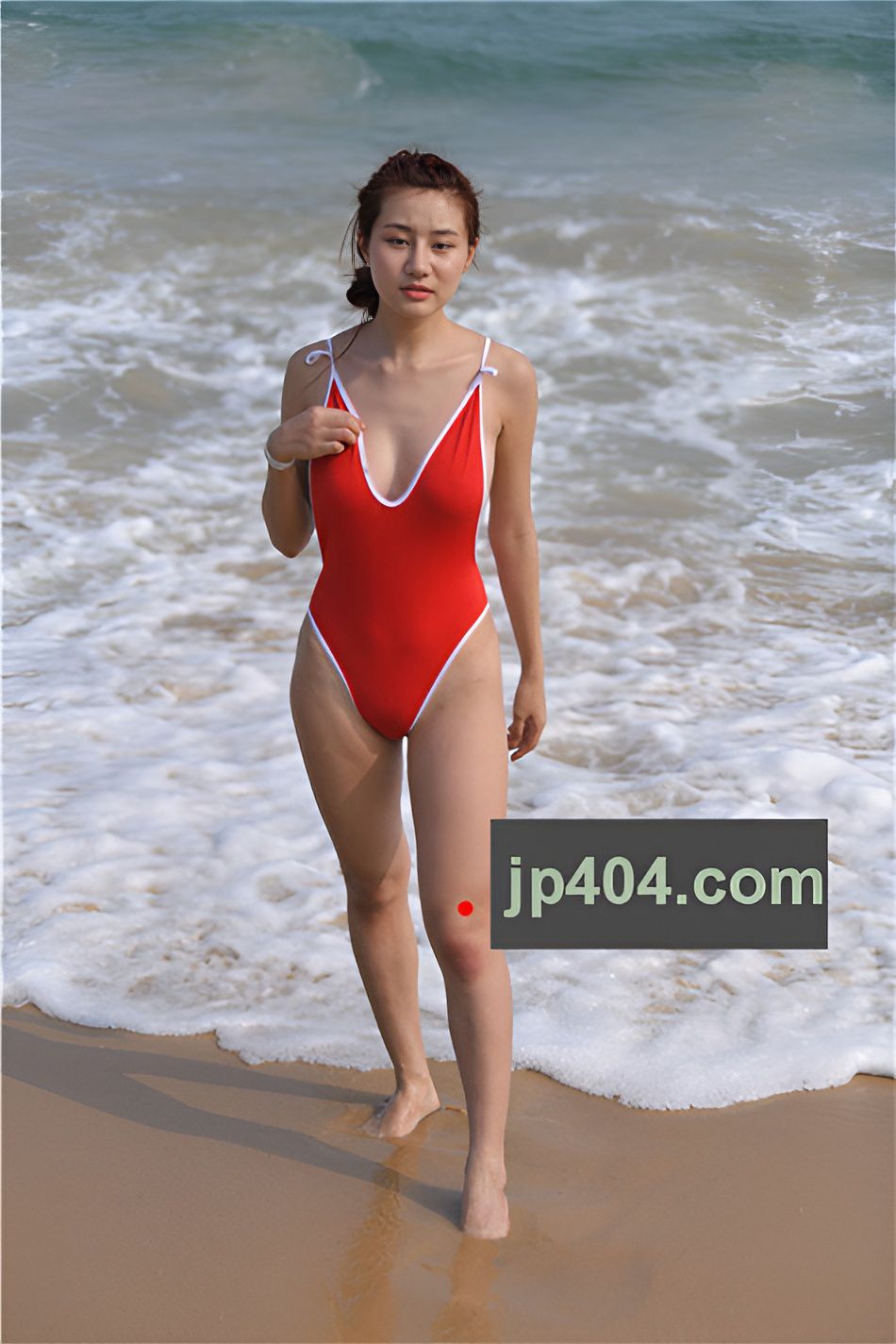 （套图二）红色比基尼美女(305P)[5.75G/JPG]