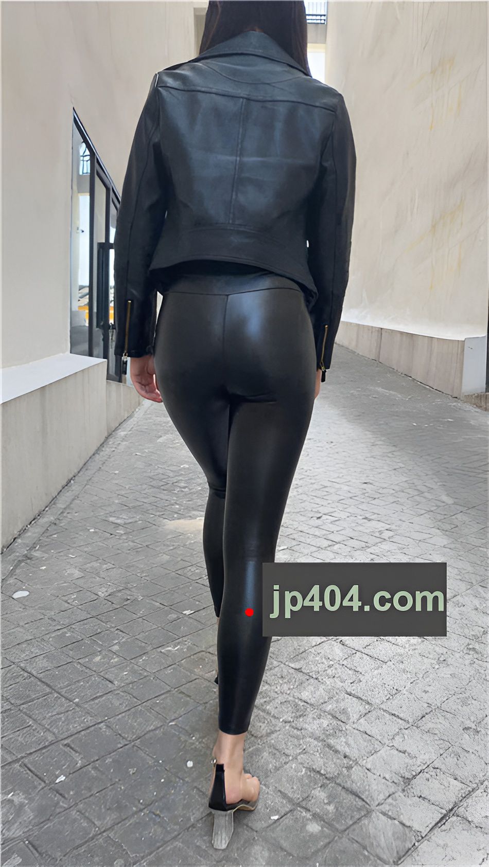 （视频）皮裤--重逢[8.22G/MP4]