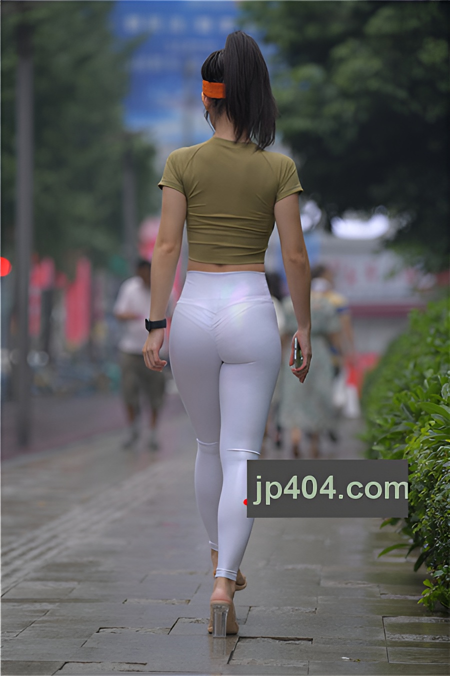 白色亮光紧身裤小姐姐【套图+视频】