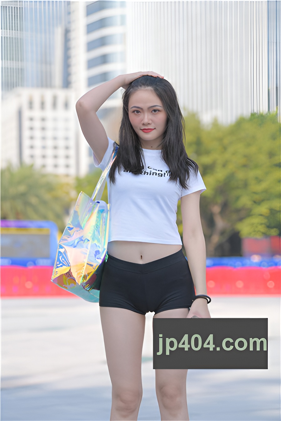 紧身黑色热裤美女 【套图+视频】