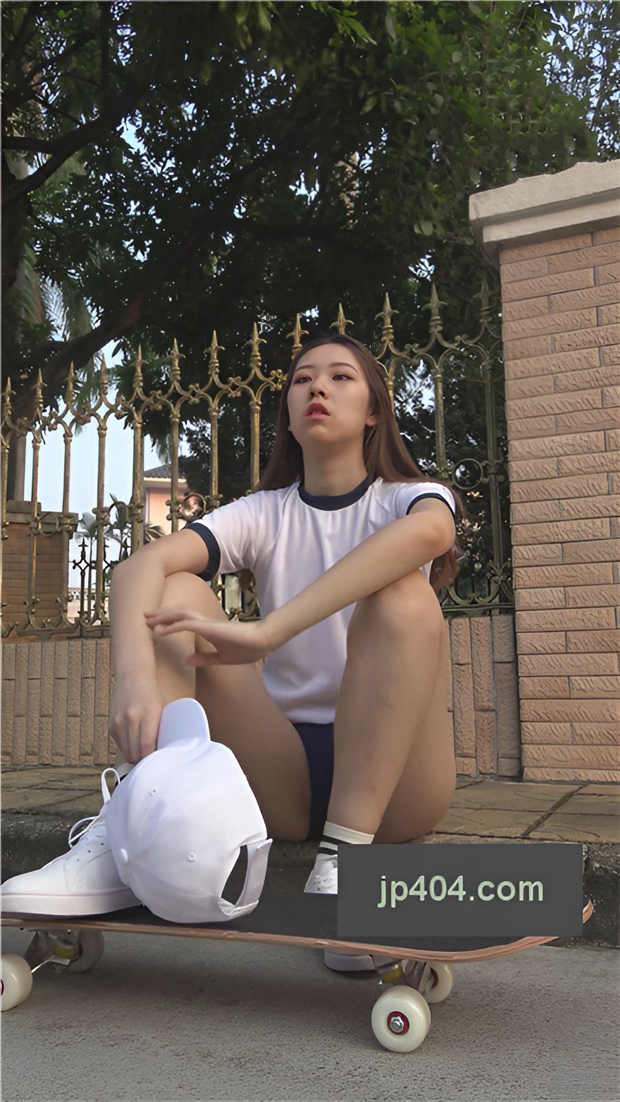 邻家滑板小妹【视频】