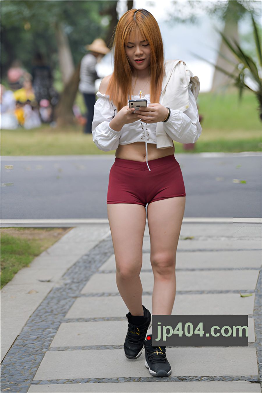 超紧红色热裤 【套图+视频】