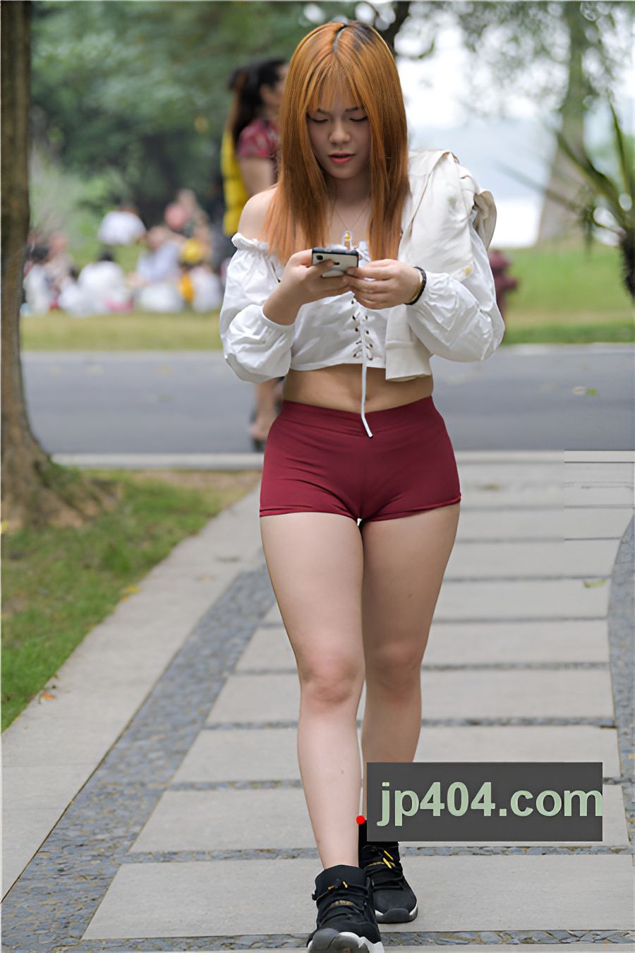 超紧红色热裤 【套图+视频】