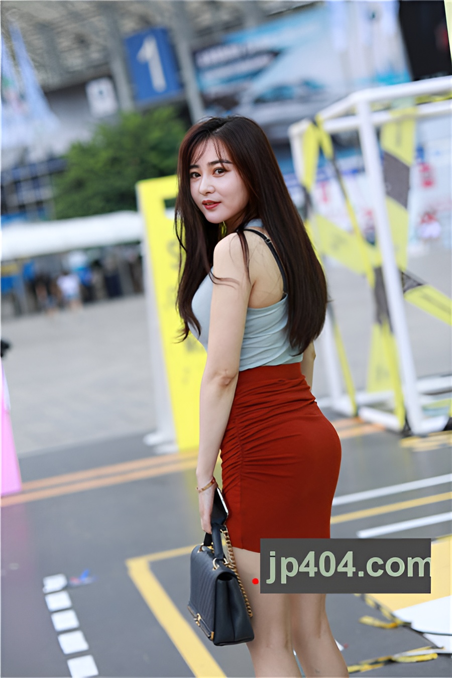 极品红色包臀裙美女 【套图+视频】