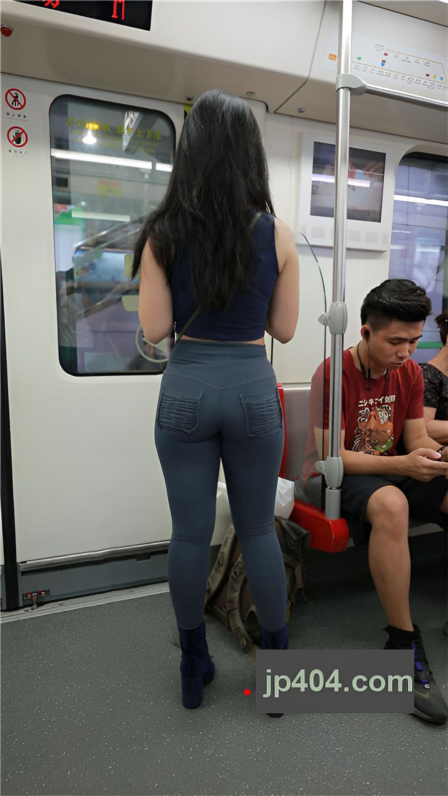 （视频1）丰满的紧身裤美女[10.34G/MP4]