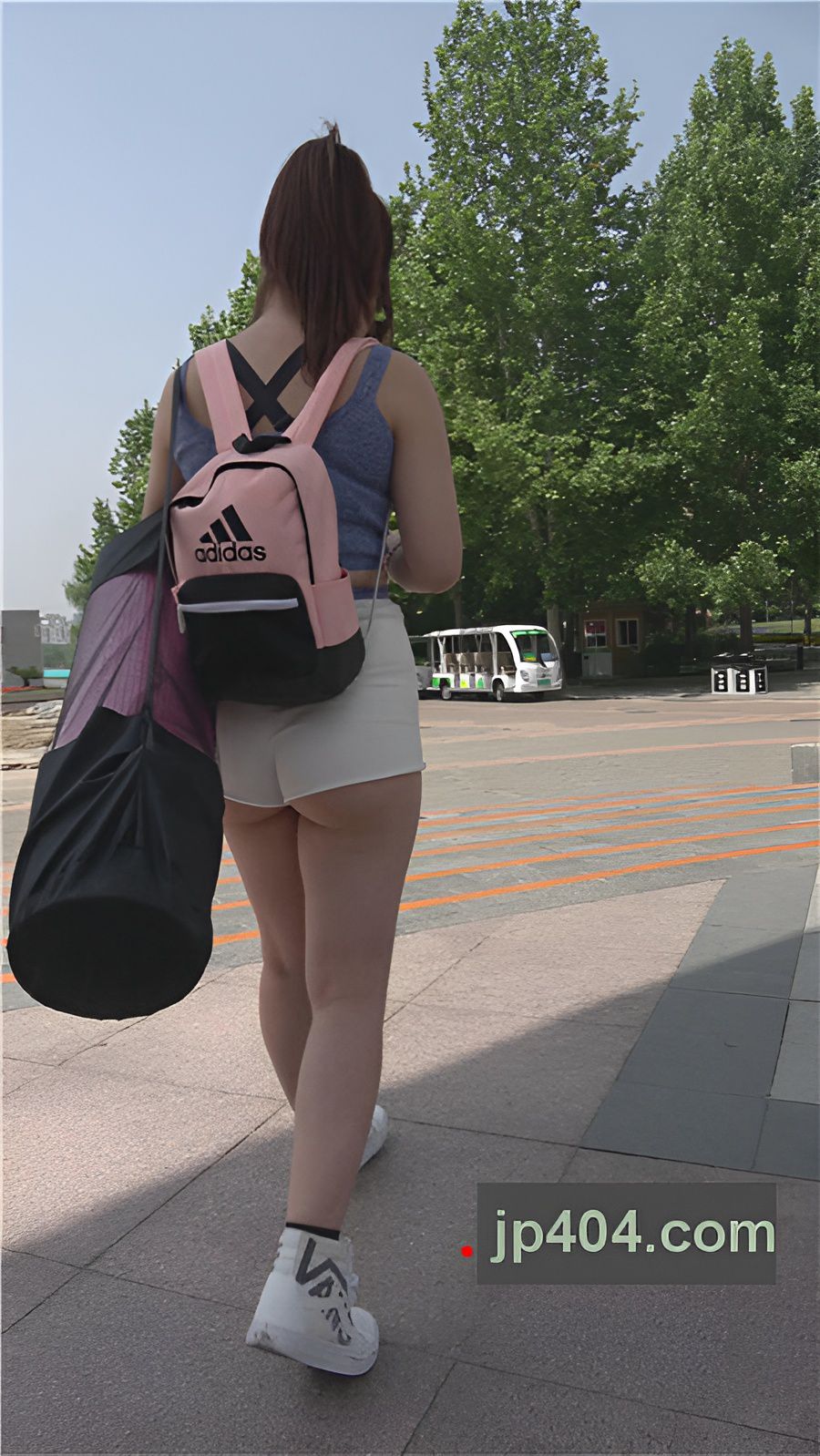 （视频）丰腴月牙小姐姐[14.1G/MP4]